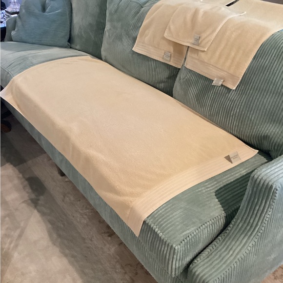 Towel Set - Picture 4 of 5